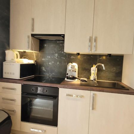Lara II Apartman Debrecen Extérieur photo